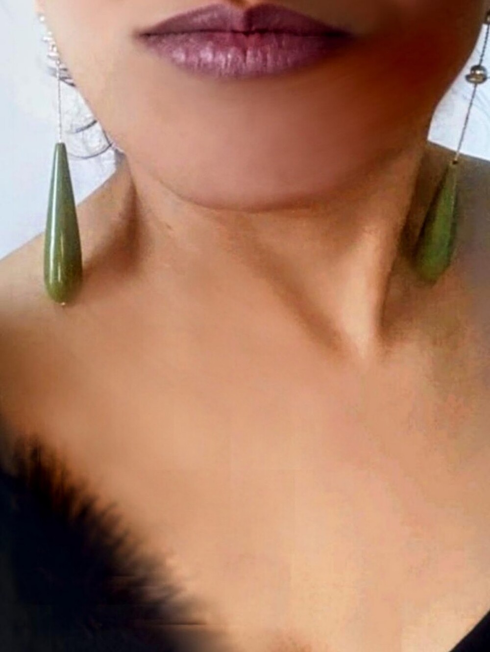 Long olive green bohemian resin dangle earrings; nwot